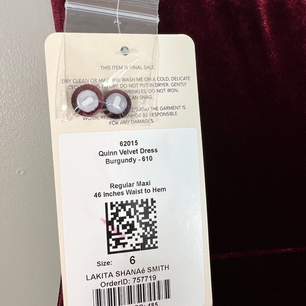 Revelry Burgundy Velvet Gown - Picture 8 of 10